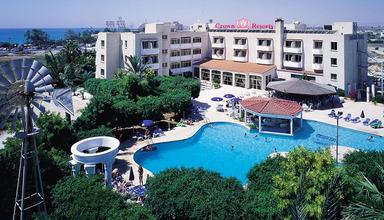 Henipa Crown Resort