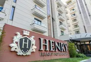 Henry Resort