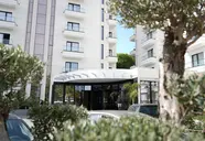 Henry Resort