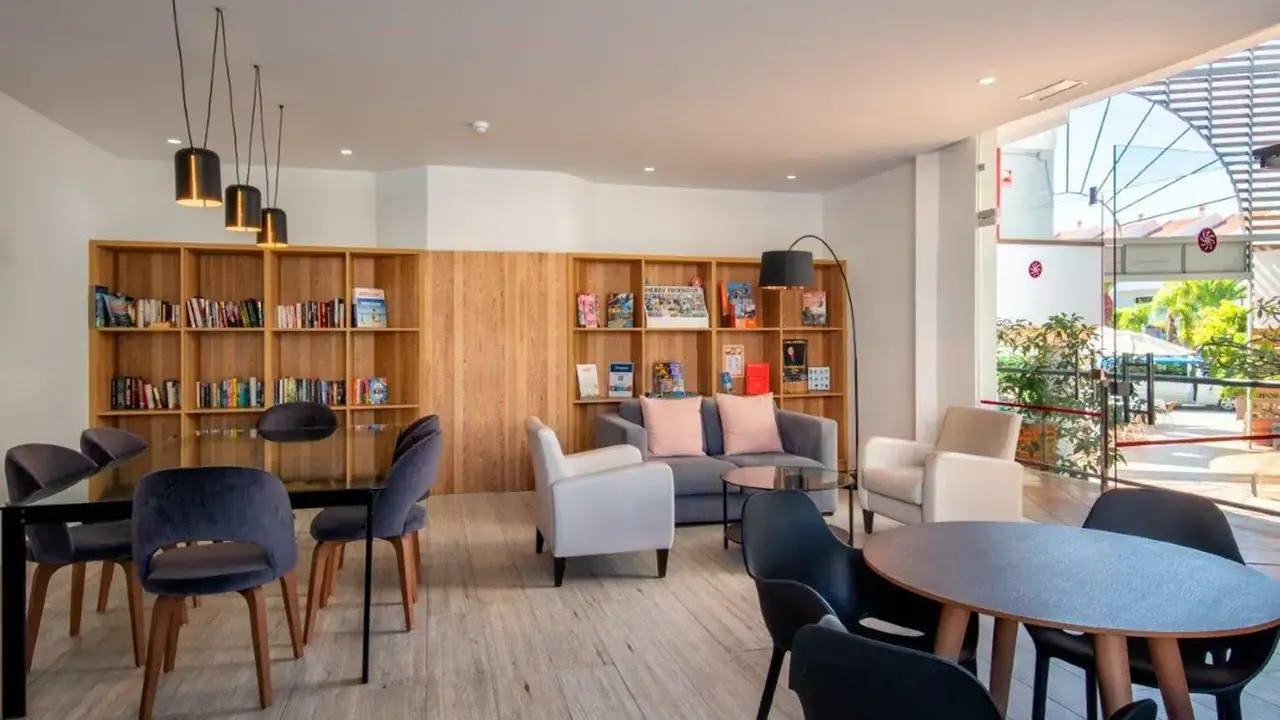 HG Tenerife Sur Apartamentos