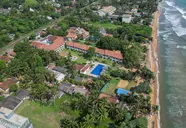 Hibiscus Beach & Villas