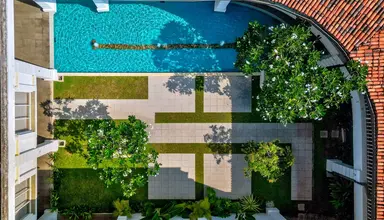 Hibiscus Beach & Villas