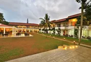 Hibiscus Beach & Villas