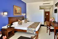 Hibiscus Beach & Villas