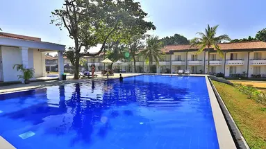 Hibiscus Beach & Villas