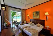 Hibiscus Beach & Villas