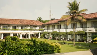 Hibiscus Beach & Villas
