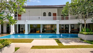 Hibiscus Beach & Villas