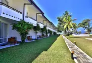 Hibiscus Beach & Villas