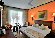 Hibiscus Beach & Villas