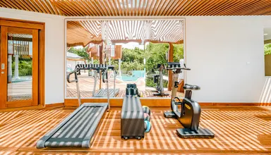 Hideaway Beach Resort & Spa