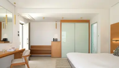 High Beach White The Villa Collection