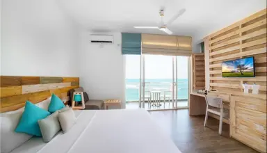 Hikkaduwa Beach