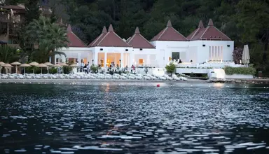 Hillside Beach Club
