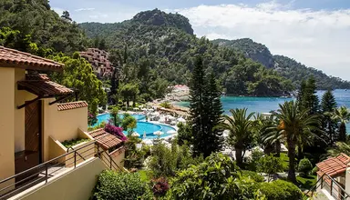 Hillside Beach Club