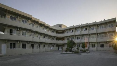 Hillside Studios & Apartments
