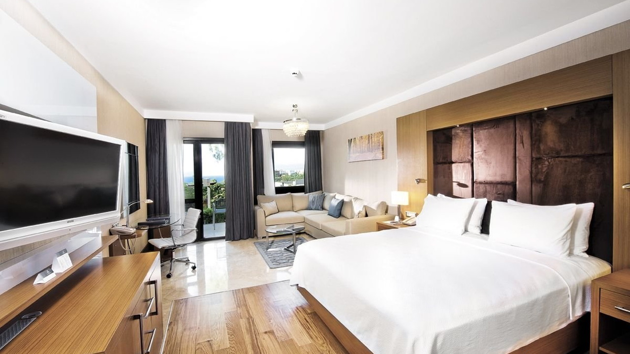 Hilton Bodrum Turkbuku Resort & Spa