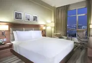 Hilton Garden Inn Dubai Al Muraqabat