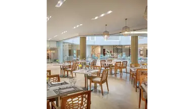 Hilton Plaza