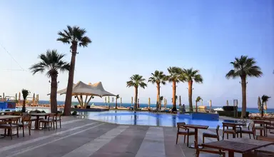Hilton Plaza