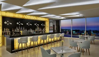 Hilton Plaza