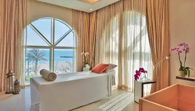 Hilton Salwa Beach Resort