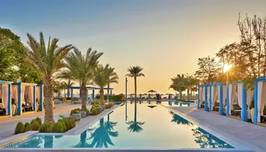 Hilton Salwa Beach Resort