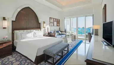 Hilton Salwa Beach Resort