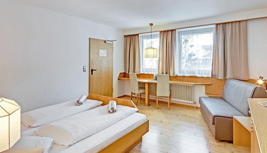 Hinteregger (Matrei in Osttirol)