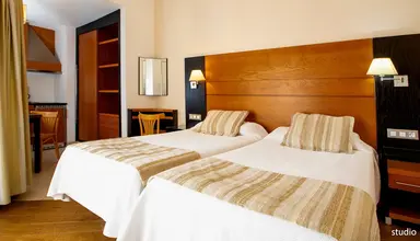 HL Miraflor Suites (ex. Miraflor Suites)