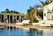 HL Miraflor Suites (ex. Miraflor Suites)