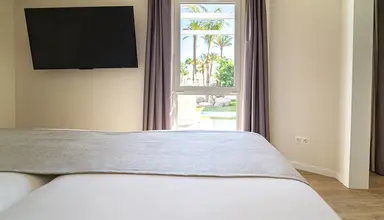 HL Miraflor Suites (ex. Miraflor Suites)