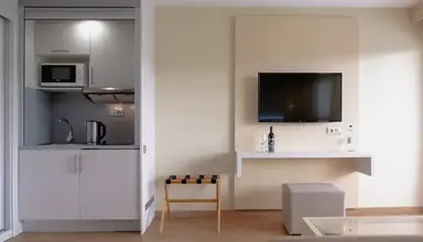 HL Suite Nardos