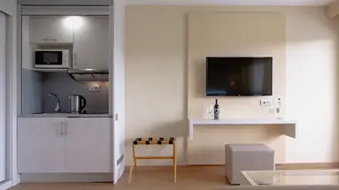 HL Suite Nardos