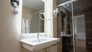 HL Suite Nardos