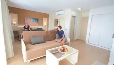 HL Suite Nardos
