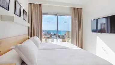 HM Alma Beach