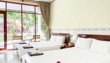 Hoa Nhat Lan