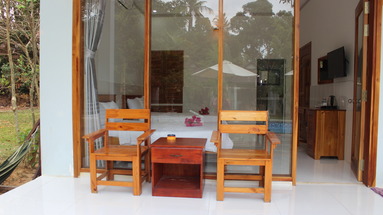 Hoa Nhat Lan