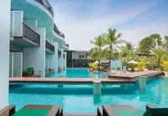 Holiday Ao Nang Beach Resort