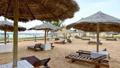 Holiday Beach Club