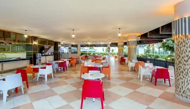 Holiday Garden Resort
