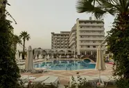 Holiday Garden Resort 