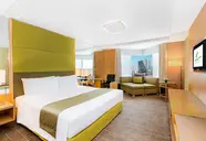 Holiday Inn Bangkok Silom