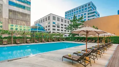 Holiday Inn Bangkok Silom