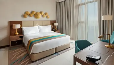 Holiday Inn Dubai Al Maktoum Airport