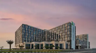 Holiday Inn Dubai Al Maktoum Airport