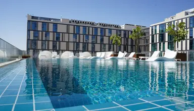 Holiday Inn Dubai Al Maktoum Airport