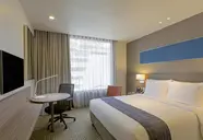 Holiday Inn Express Bangkok Sathorn