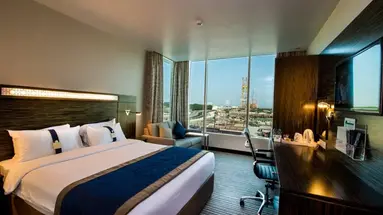 Holiday Inn Express Dubai - Jumeirah